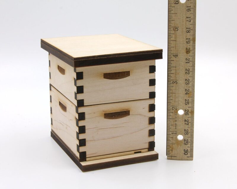 bee hive assembled size